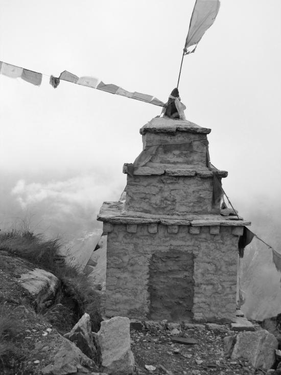 Guy, Hélène. 2005. «Monument»